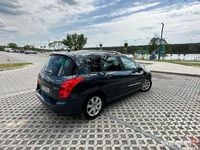 Używany Peugeot 308 SW 2011 Granatowy Kombi