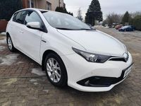 Używany Toyota Auris Hybrid 136 KM (100 kW) 2018 Biały Hatchback