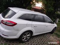Używany Ford Mondeo 2014 Biały Kombi
