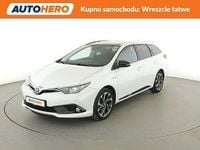 Używany Toyota Auris Hybrid 136 KM (100 kW) 2015 Biały Kombi