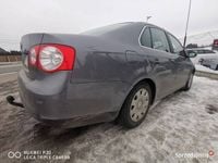 Używany VW Jetta 105 KM (77 kW) 2008 Szary Sedan/Limuzyna
