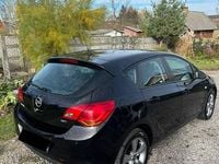 Używany Opel Astra 2010 Czarny Hatchback