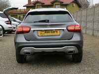 używany Mercedes GLA180 1.5dm 109KM 2017r. 186 000km