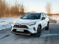 używany Toyota RAV4 Hybrid 2.5dm 222KM 2023r. 73 386km