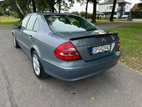 używany Mercedes E320 2dm 224KM 2004r. 232 000km
