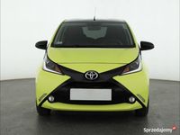 Używany Toyota Aygo 69 KM (50 kW) 2016 Żółty Hatchback