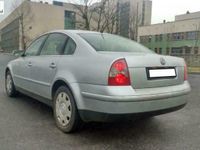 używany VW Passat 2.5dm 150KM 2002r. 226 128km