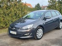 używany Opel Astra 1.6dm 116KM 2012r. 72 900km