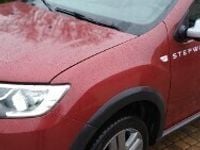 Używany Dacia Sandero Stepway 73 KM (53 kW) 2019 Bordowy Hatchback