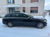 używany Mercedes C220 W205