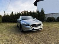 Używany Volvo V40 Momentum 115 KM (84 kW) 2014 Szary Kombi