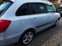 Używany Skoda Fabia 105 KM (77 kW) 2011 Srebrny Hatchback