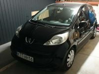 Używany Peugeot 107 68 KM (50 kW) 2006 Czarny Hatchback
