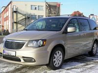 używany Chrysler Town & Country 2015 Touring, skóry, klimatronic, TV