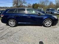 używany Toyota Avensis III (2009-)