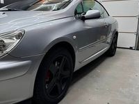 Używany Peugeot 307 CC 2005 Srebrny Kabriolet