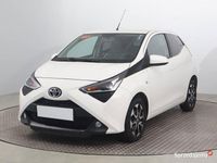 Używany Toyota Aygo 72 KM (52 kW) 2020 Biały Hatchback