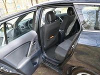 Używany Toyota Avensis 2011 Inny kolor Kombi