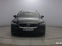 Używany Volvo V60 Momentum 197 KM (144 kW) 2021 Czarny Kombi