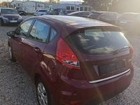 Używany Ford Fiesta 2009 Wiśniowy Hatchback