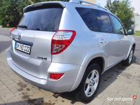 używany Toyota RAV4 bezwypadkowa pełen serwis 4x nowe hamulce