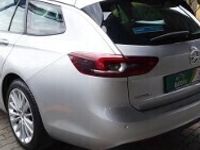 Używany Opel Insignia Sport 164 KM (120 kW) 2018 Srebrny Sedan/Limuzyna