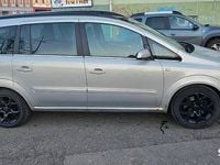 używany Opel Zafira