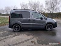 Używany Peugeot Partner Tepee Outdoor 2016 Szary Minivan