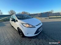 Używany Ford Fiesta 2012 Biały Van