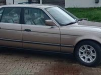 używany BMW 735 E32 szpera z vinu