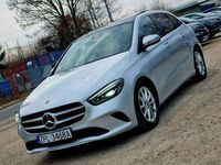 Używany Mercedes B200 2020 Srebrny Minivan
