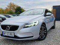 Używany Volvo V40 Momentum 120 KM (88 kW) 2019 Srebrny Kombi
