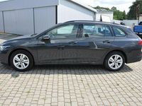 Używany VW Golf VIII 130 KM (95 kW) 2023 Szary Kombi