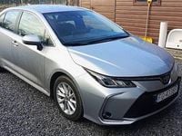 Używany Toyota Corolla Comfort 2023 Srebrny Sedan/Limuzyna