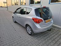 Używany Opel Meriva 140 KM (102 kW) 2012 Srebrny Minivan
