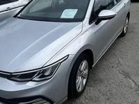 Używany VW Golf VIII Comfortline 131 KM (96 kW) 2021 Srebrny Kombi