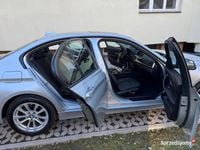 Używany BMW 320 184 KM (135 kW) 2018 Srebrny Sedan/Limuzyna
