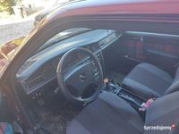 Używany Mercedes 190 1990 Sedan/Limuzyna