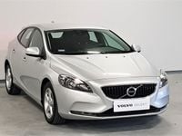 Używany Volvo V40 150 KM (110 kW) 2017 Srebrny Kombi