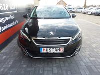 używany Peugeot 308 1.2dm 130KM 2016r. 99 300km