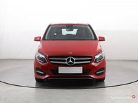 Używany Mercedes B180 2017 Czerwony Minivan