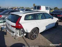 używany Volvo V60 2.0L T5 Momentum/ Samochód w transporcie