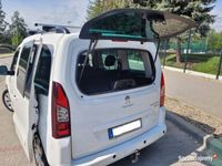 używany Peugeot Partner Tepee 1.6 diesel, Navi, Kamera, Ledy, Hak