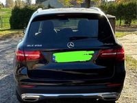 Używany Mercedes GLC250 2017 Czarny Sedan/Limuzyna