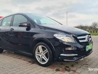 Używany Mercedes B250e 131 kW (179 KM) 2016 Czarny Minivan