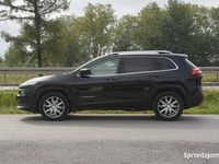 Używany Jeep Cherokee 140 KM (102 kW) 2018 Czarny (metalik) SUV