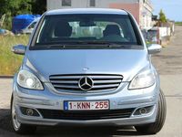 Używany Mercedes 260 82 KM (60 kW) 2008 Niebieski (metalik) Hatchback