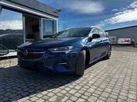 Używany Opel Insignia Sport 122 KM (89 kW) 2021 Niebieski Kombi