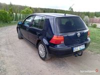 używany VW Golf IV 1.6benzyna, 207 tyś km hak, opłaty na rok