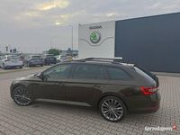 Używany Skoda Superb 2016 Brązowy Kombi